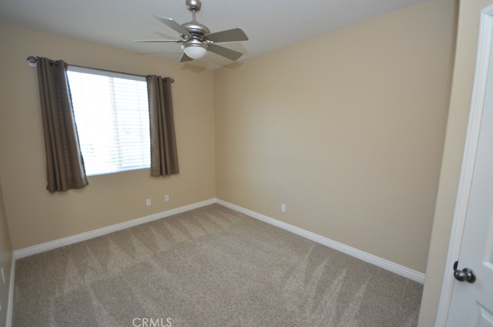 41523 Grand View Dr, Murrieta CA  92562-2251 exterior