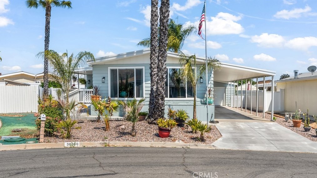 38080 Calle Clavel, Murrieta CA  92563-5643 exterior