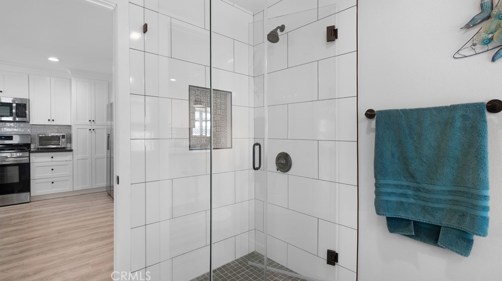 38080 Calle Clavel, Murrieta CA  92563-5643 exterior