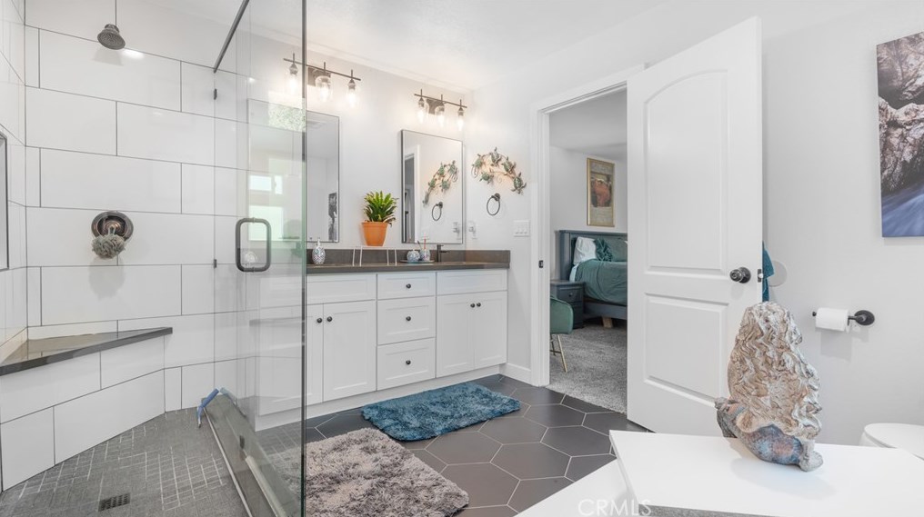 38080 Calle Clavel, Murrieta CA  92563-5643 exterior