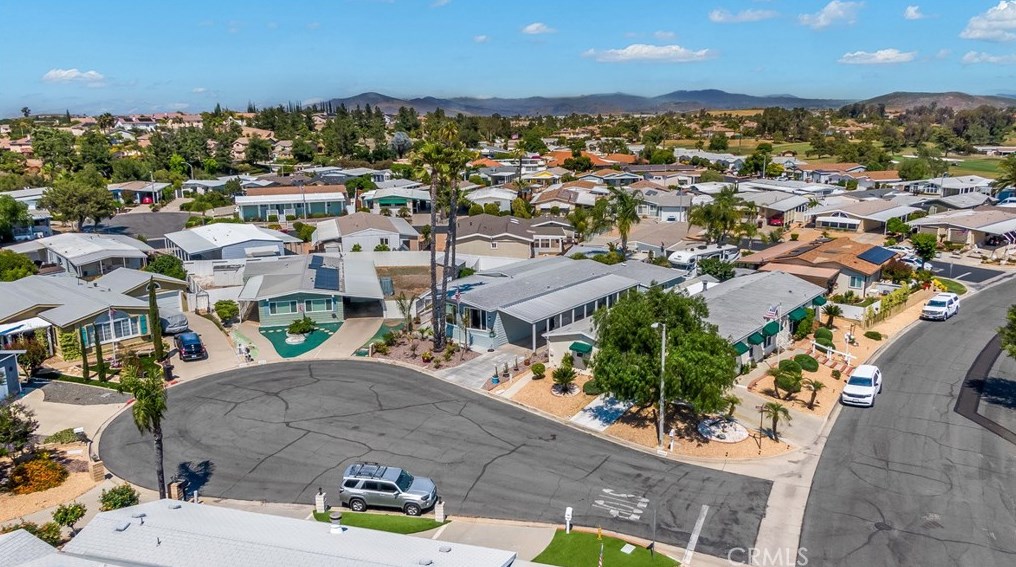 38080 Calle Clavel, Murrieta CA  92563-5643 exterior