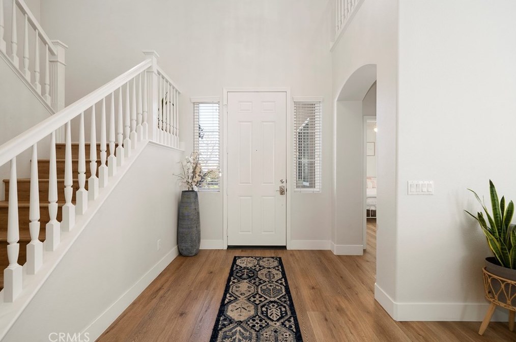 30770 Grand View Cir, Temecula CA  92591-7293 exterior