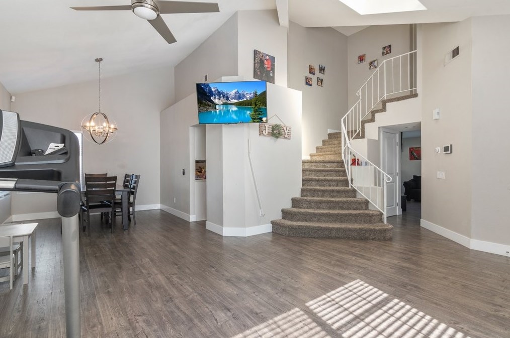 39940 Stacy Ct, Murrieta CA  92563-5396 exterior