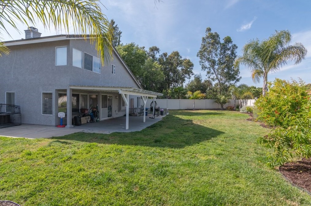 39940 Stacy Ct, Murrieta CA  92563-5396 exterior