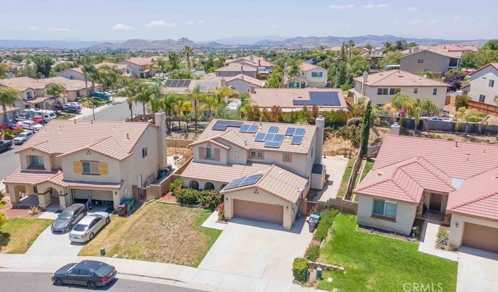 35689 Yellowstone St, Winchester CA  92596-8767 exterior