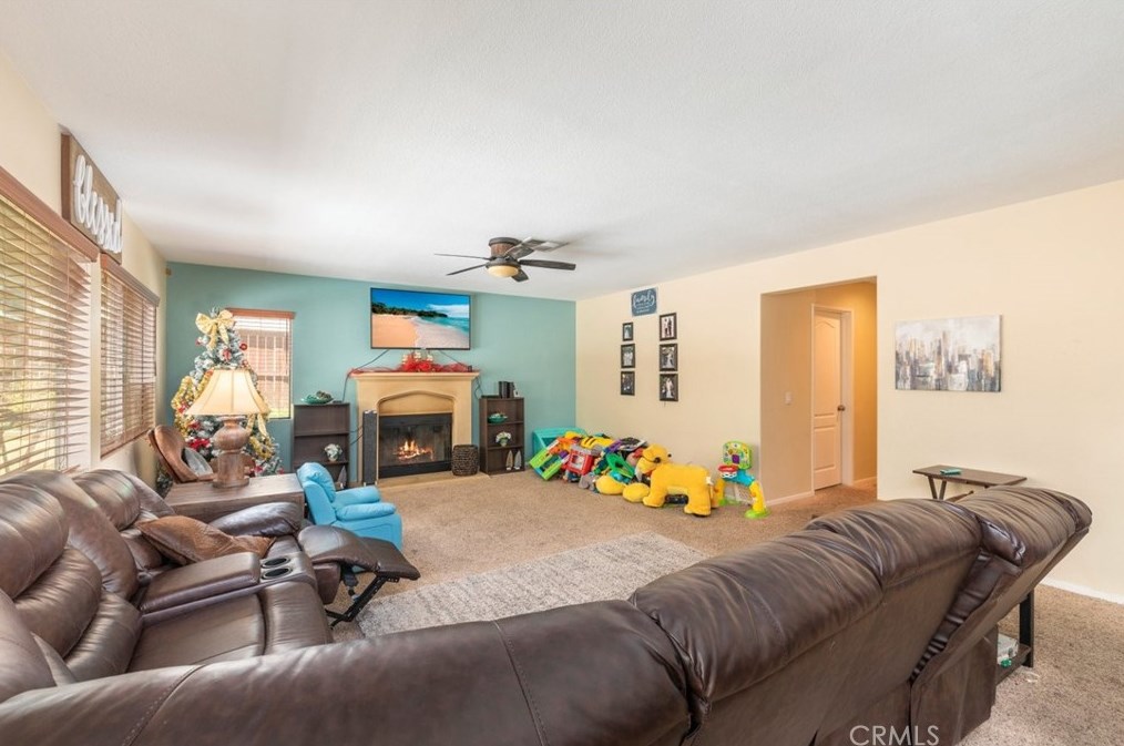 35689 Yellowstone St, Winchester CA  92596-8767 exterior