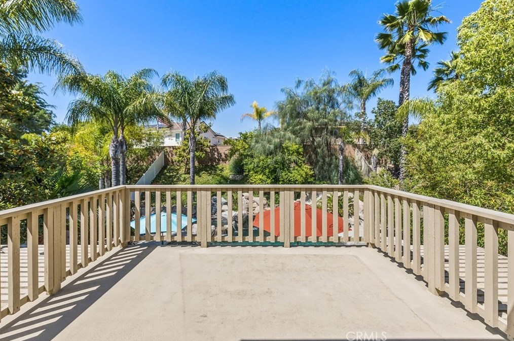 23470 Sycamore Crk Ave, Murrieta CA 92562-6303 exterior