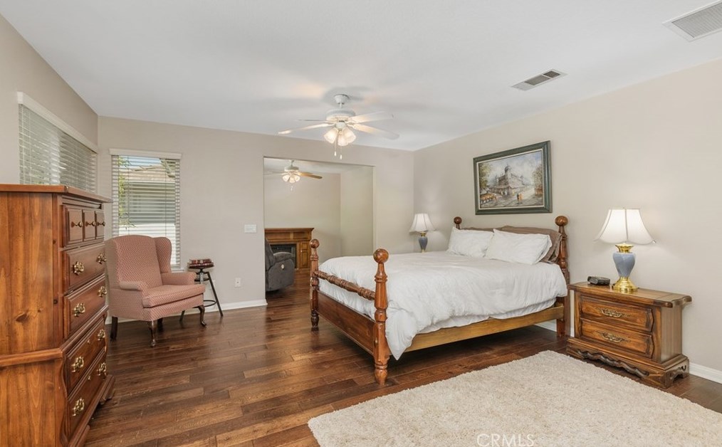 23470 Sycamore Crk Ave, Murrieta CA 92562-6303 exterior