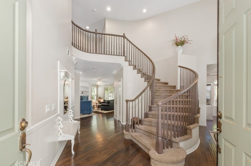 23470 Sycamore Crk Ave, Murrieta CA 92562-6303 exterior