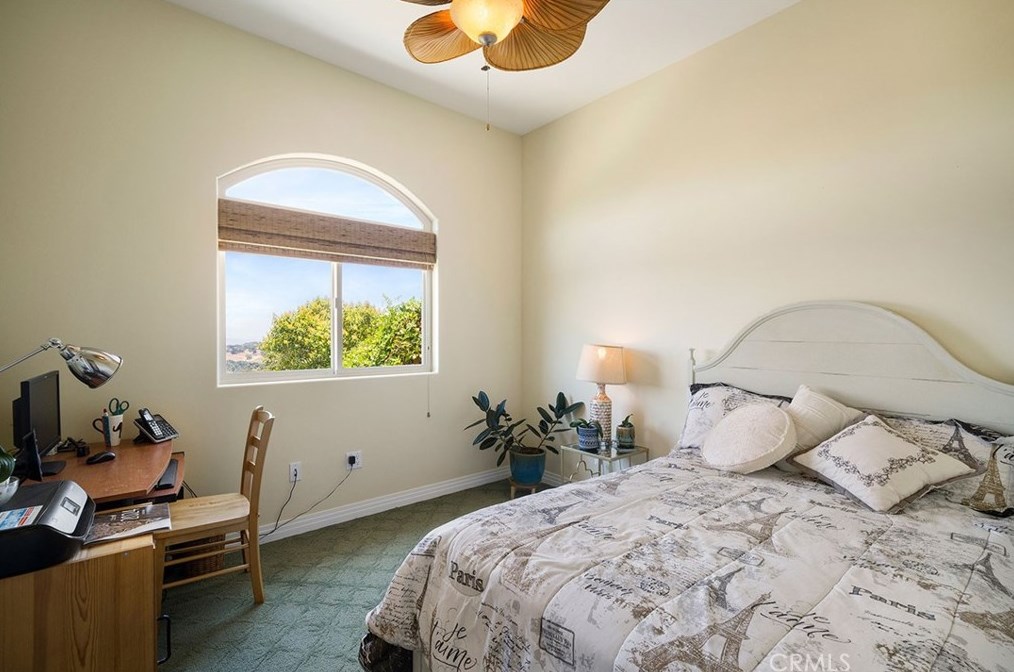 17554 Calle Huerto, Murrieta CA  92562-8745 exterior