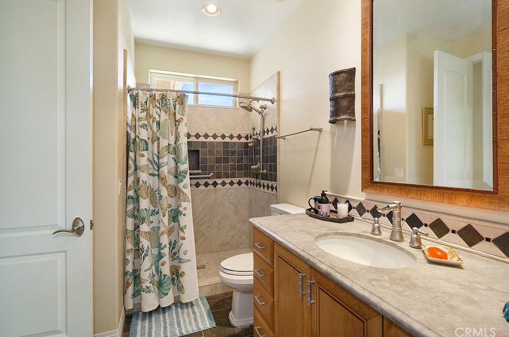 17554 Calle Huerto, Murrieta CA  92562-8745 exterior