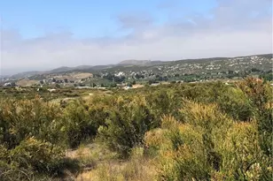 60 Madera Dr, Hemet, CA 92544 - Photo 1