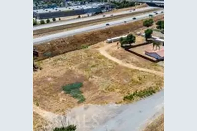 25189 Monroe Avenue, Murrieta, CA 92562 - Photo 3