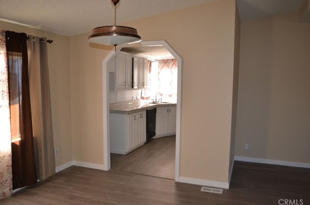 32044 Mtn, Homeland CA  92548 exterior