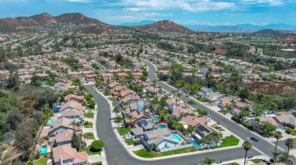 40222 Patchwork Ln, Murrieta CA  92562-4783 exterior