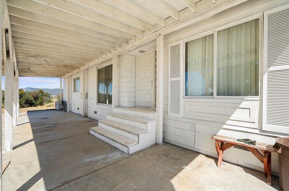 37202 Polliwog Rd, Anza CA  92539-8880 exterior
