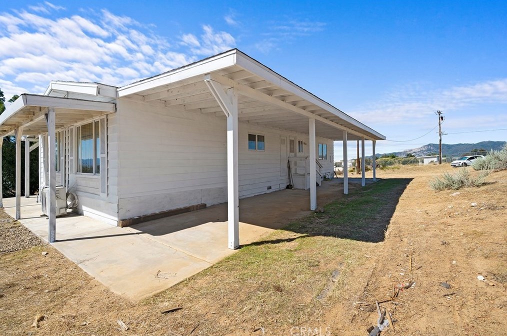 37202 Polliwog Rd, Anza CA  92539-8880 exterior