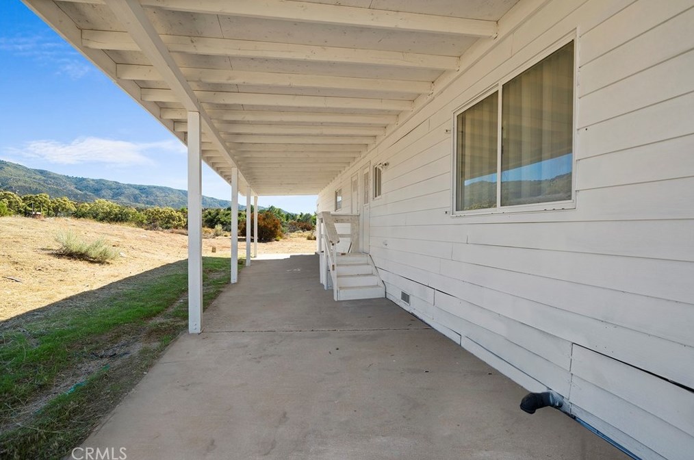 37202 Polliwog Rd, Anza CA  92539-8880 exterior
