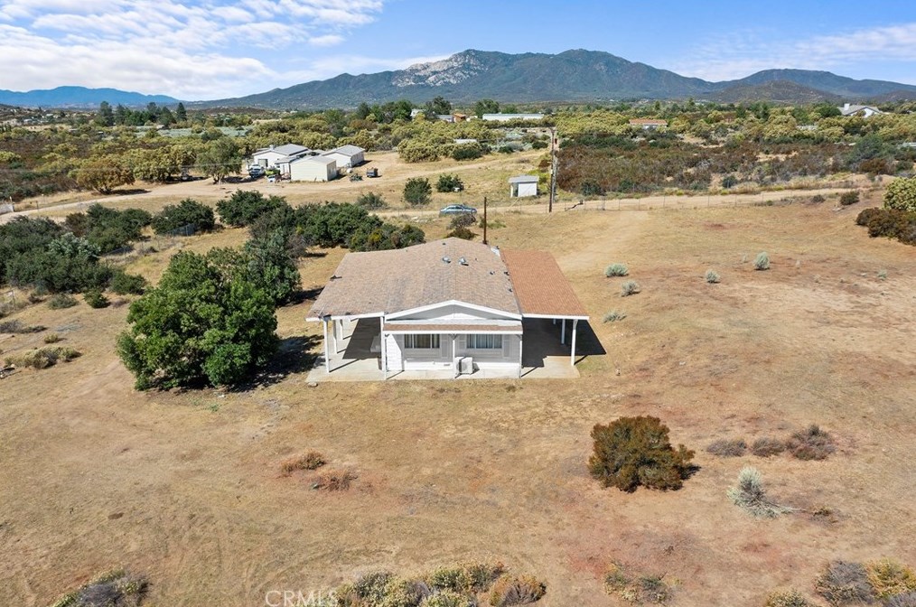 37202 Polliwog Rd, Anza CA  92539-8880 exterior