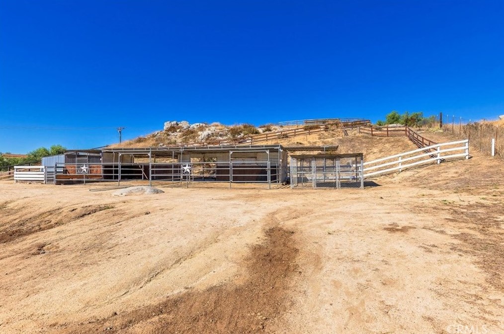 38430 Grn Mdw Rd, Temecula CA 92592-8444 exterior