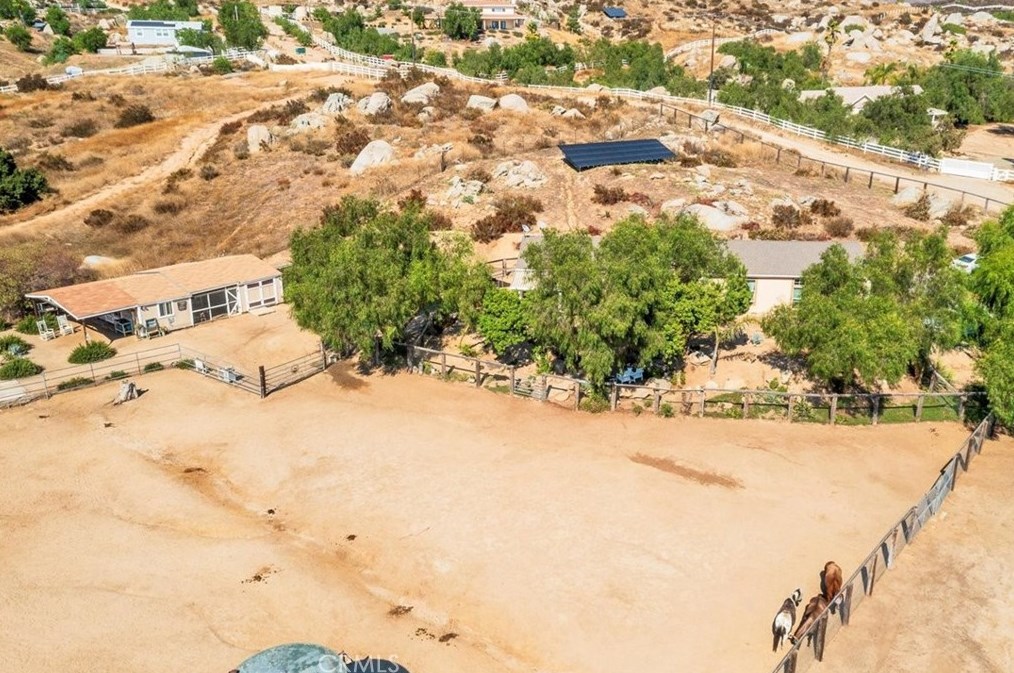 38430 Grn Mdw Rd, Temecula CA 92592-8444 exterior