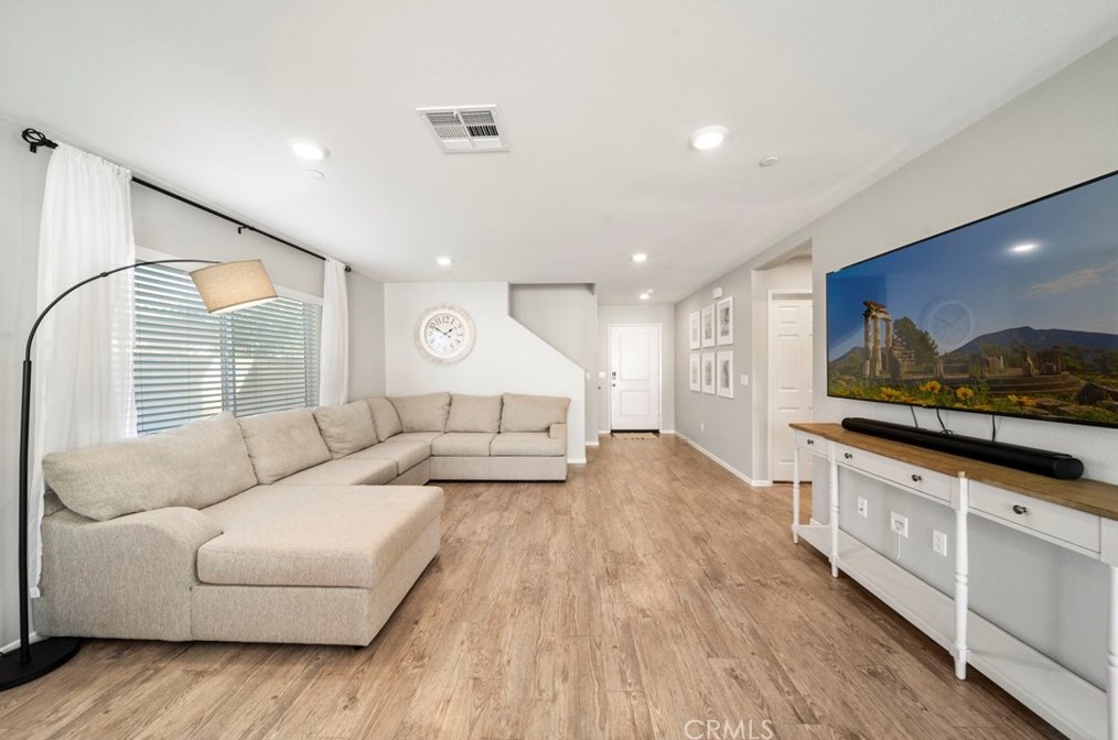 67398 Rio Vista Dr, Cathedral City CA  92234-8629 exterior