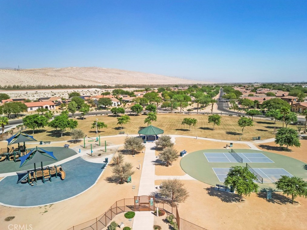 67398 Rio Vista Dr, Cathedral City CA  92234-8629 exterior