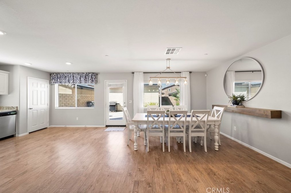 67398 Rio Vista Dr, Cathedral City CA  92234-8629 exterior