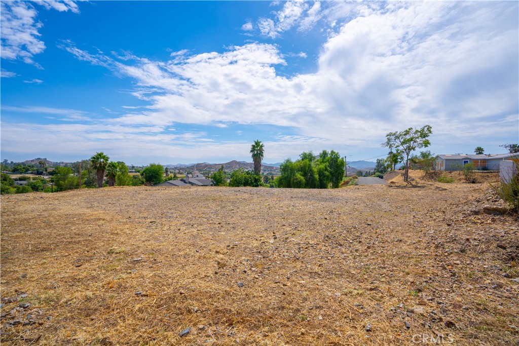 28470 Nevada Dr, Canyon Lake, CA 92587 MLS SW23179317 Coldwell Banker