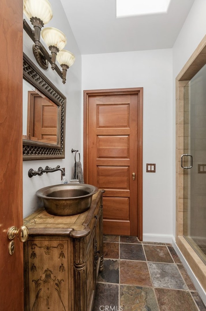 38662 Quail Rdg Dr, Murrieta CA 92562-3065 exterior