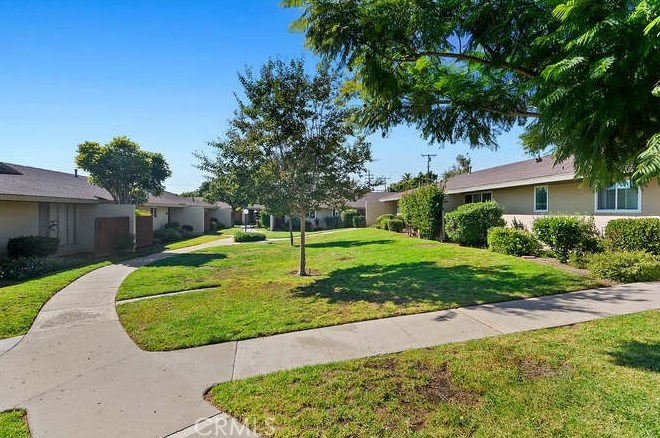 2241 Camilar Dr, Camarillo CA  93010-2060 exterior