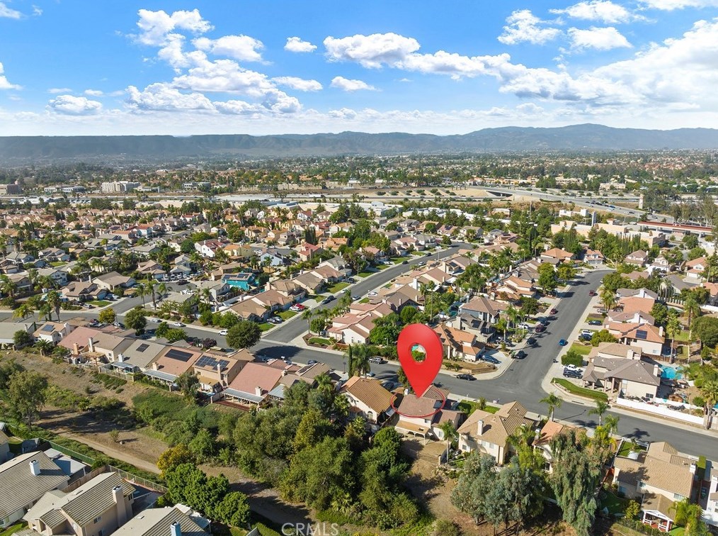 39654 Avenida Miguel Oeste, Murrieta CA  92563-5204 exterior