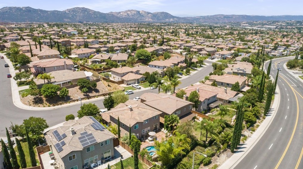 33936 Calafia St, Temecula CA  92592-5522 exterior