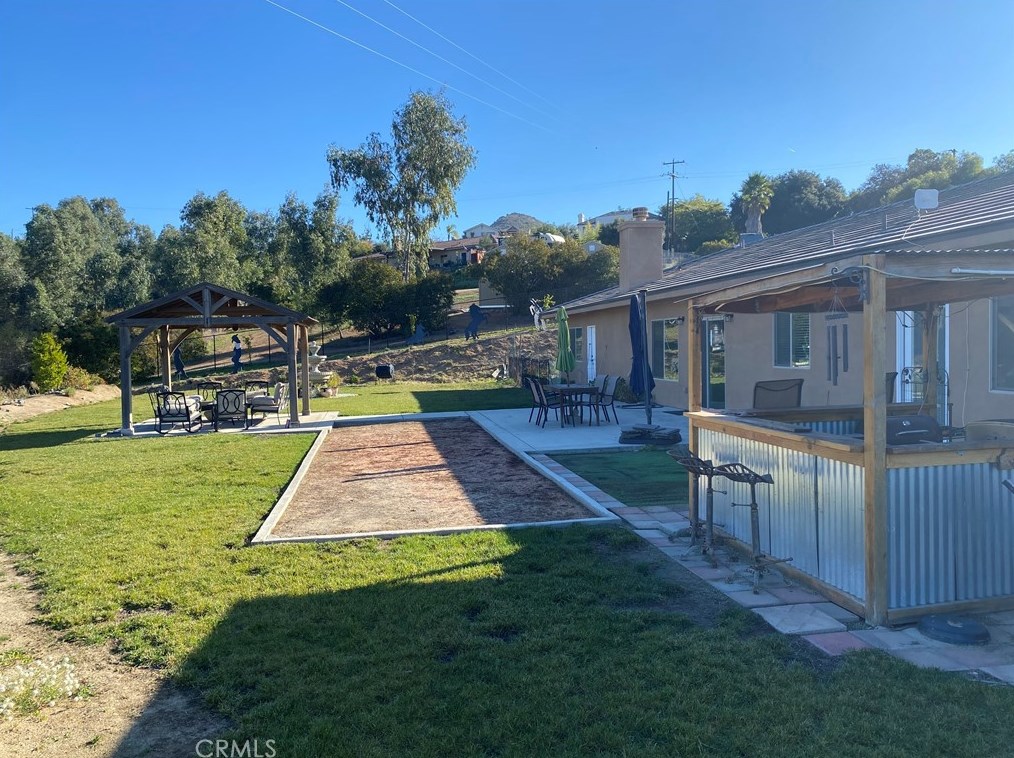 2916 Vista Del Rio, Fallbrook CA  92028-8440 exterior