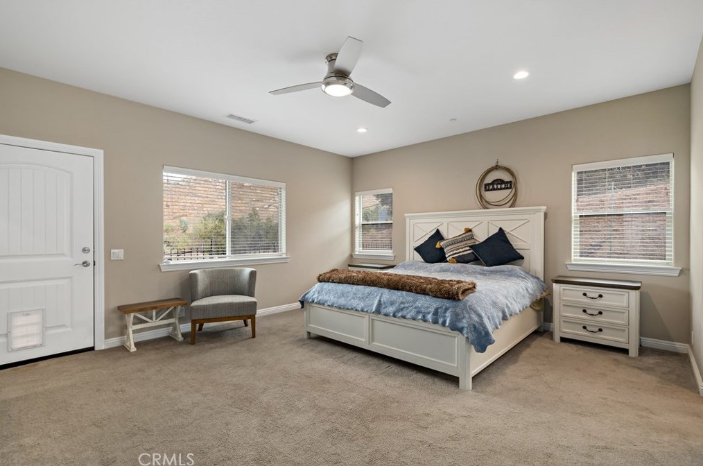 2916 Vista Del Rio, Fallbrook CA  92028-8440 exterior