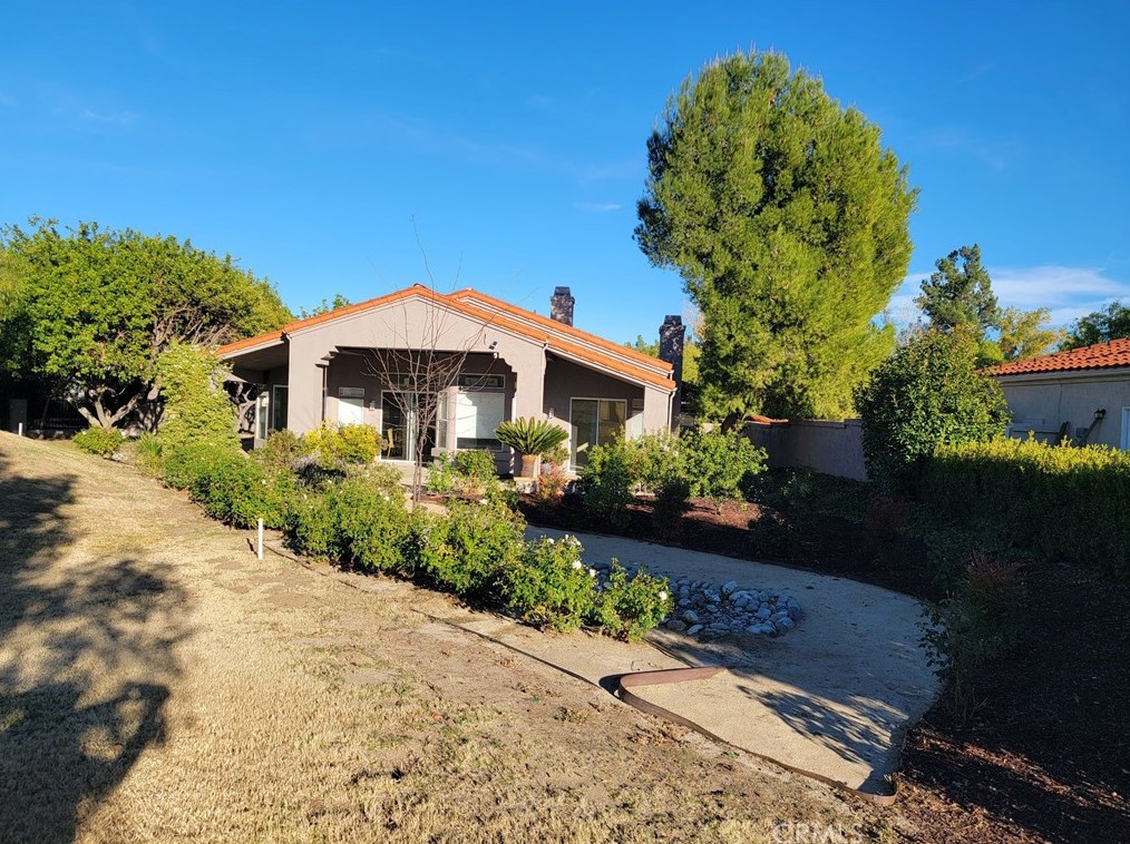 22993 Rosemont Ct, Murrieta CA  92562-3075 exterior
