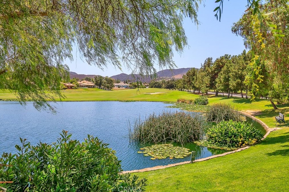 22993 Rosemont Ct, Murrieta CA  92562-3075 exterior