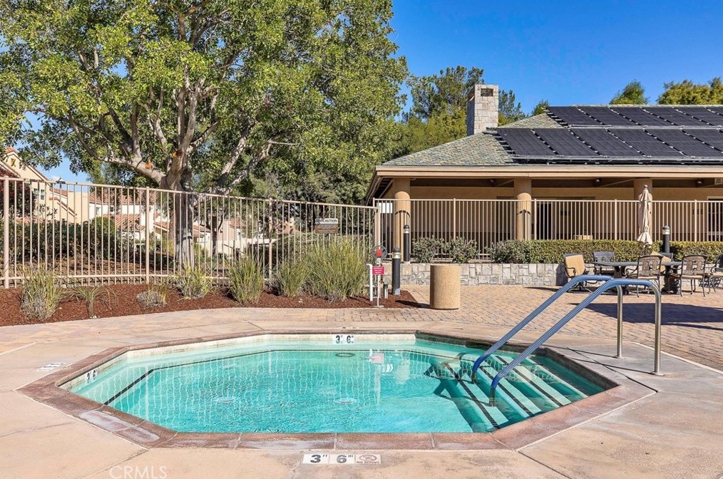22993 Rosemont Ct, Murrieta CA  92562-3075 exterior