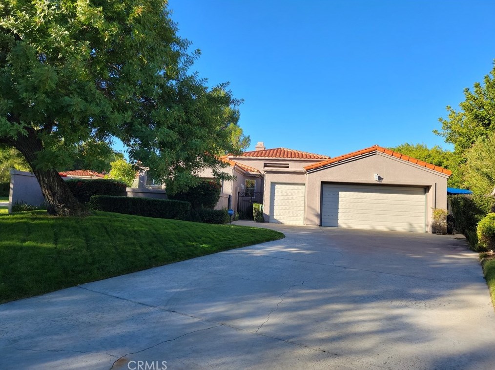 22993 Rosemont Ct, Murrieta CA  92562-3075 exterior