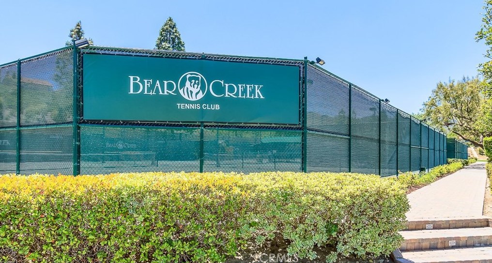 22993 Rosemont Ct, Murrieta CA  92562-3075 exterior