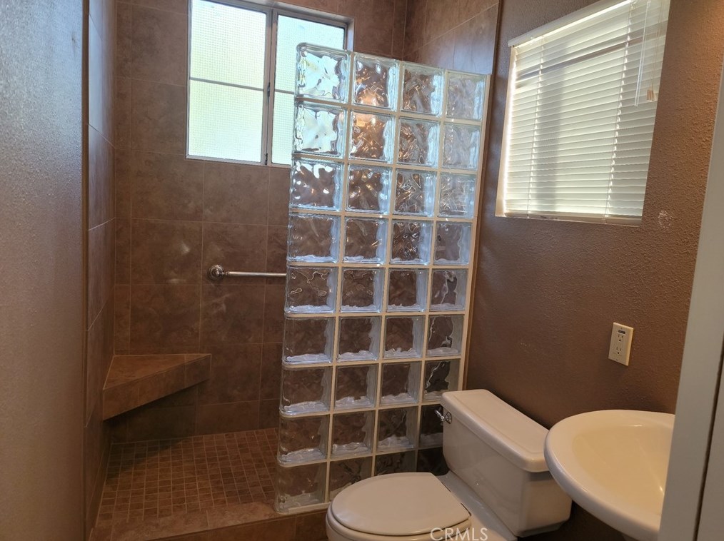 22993 Rosemont Ct, Murrieta CA  92562-3075 exterior