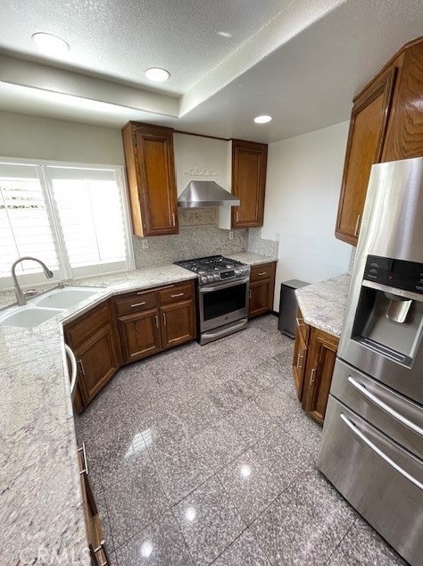 39780 Nottinghill Rd, Murrieta CA  92563-5553 exterior