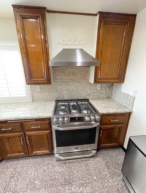 39780 Nottinghill Rd, Murrieta CA  92563-5553 exterior