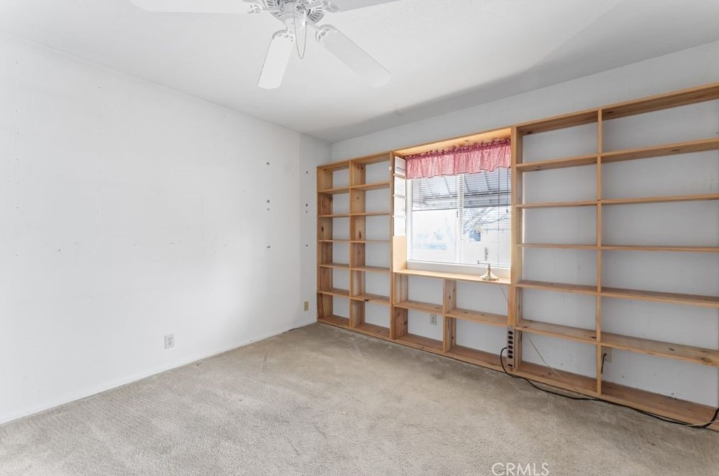 13990 High Falls Trl, Apple Valley CA  92307-5633 exterior