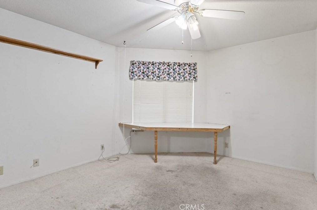 13990 High Falls Trl, Apple Valley CA  92307-5633 exterior