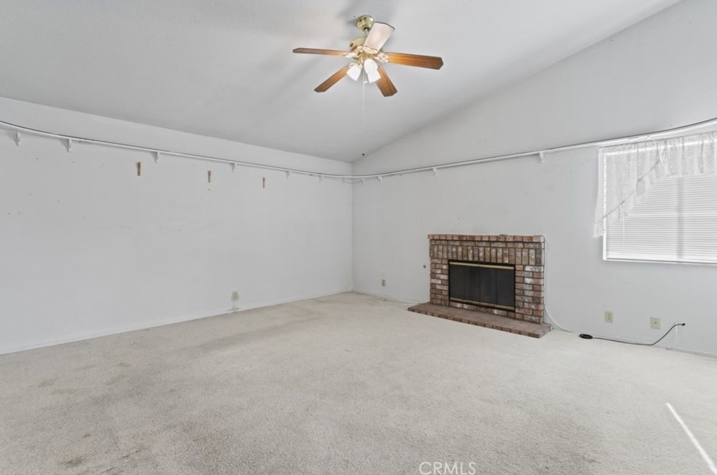 13990 High Falls Trl, Apple Valley CA  92307-5633 exterior