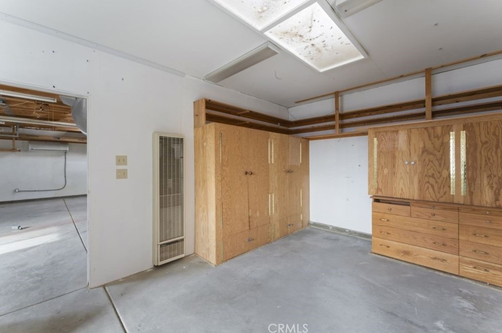 13990 High Falls Trl, Apple Valley CA  92307-5633 exterior