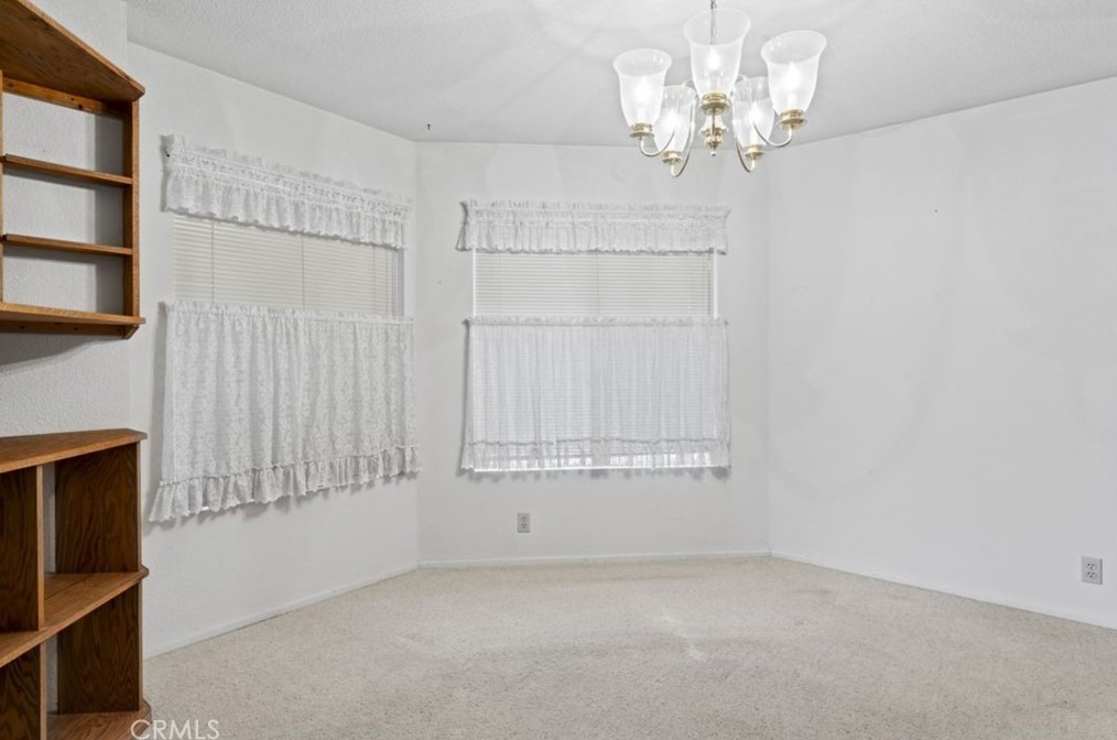 13990 High Falls Trl, Apple Valley CA  92307-5633 exterior