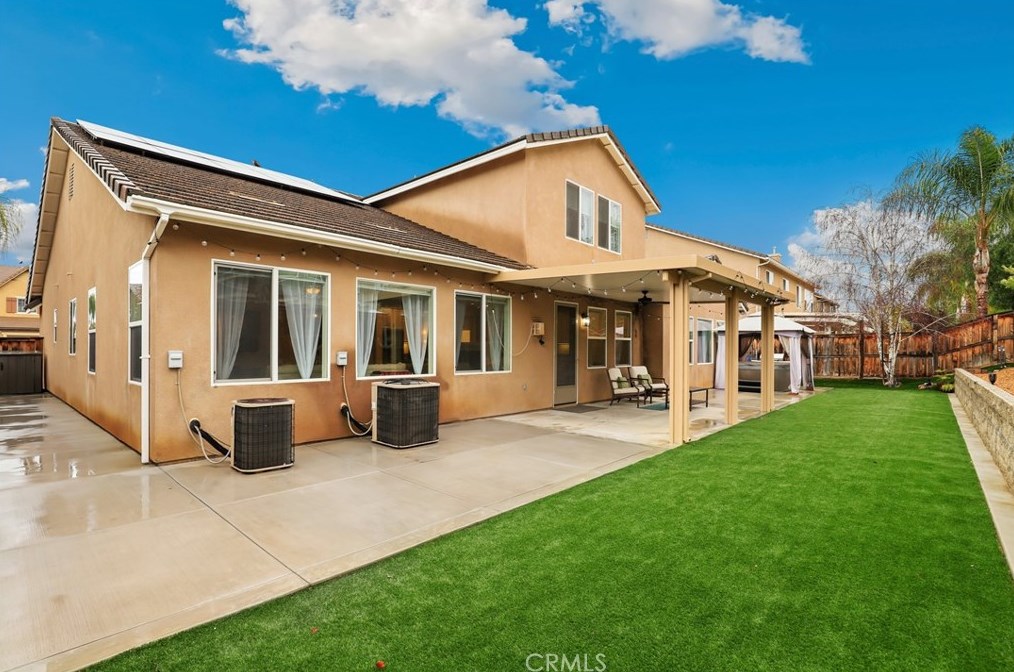 32417 Apricot Tree Rd, Winchester CA  92596-8672 exterior