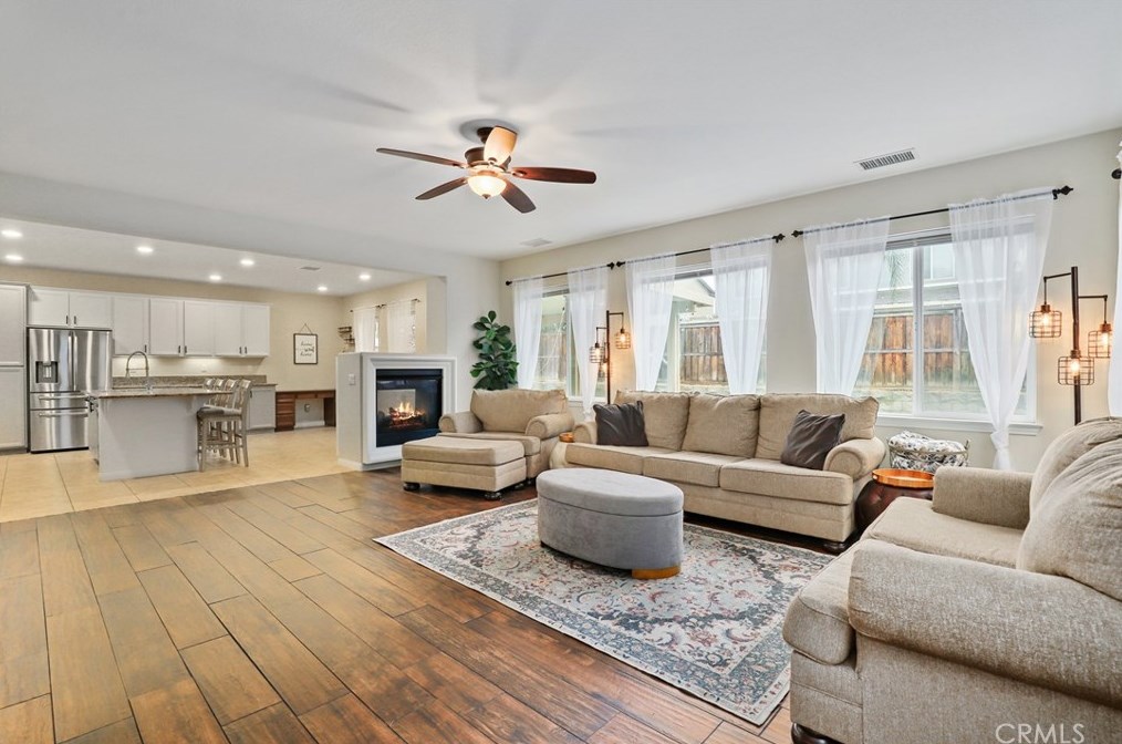 32417 Apricot Tree Rd, Winchester CA  92596-8672 exterior